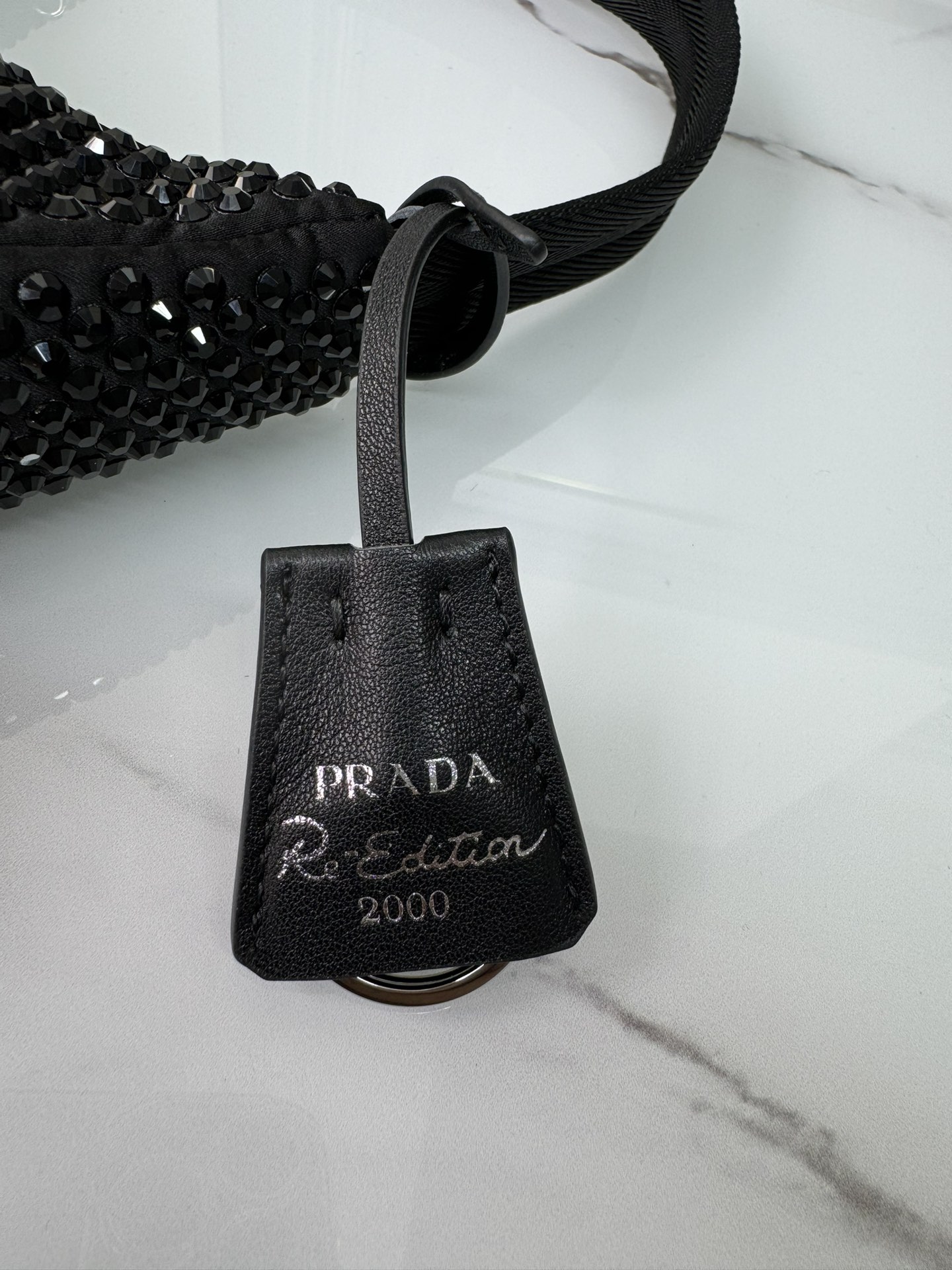 [TOP] PRADA Re-Edition 2000 Bag Crystal 23x13x5cm - Black