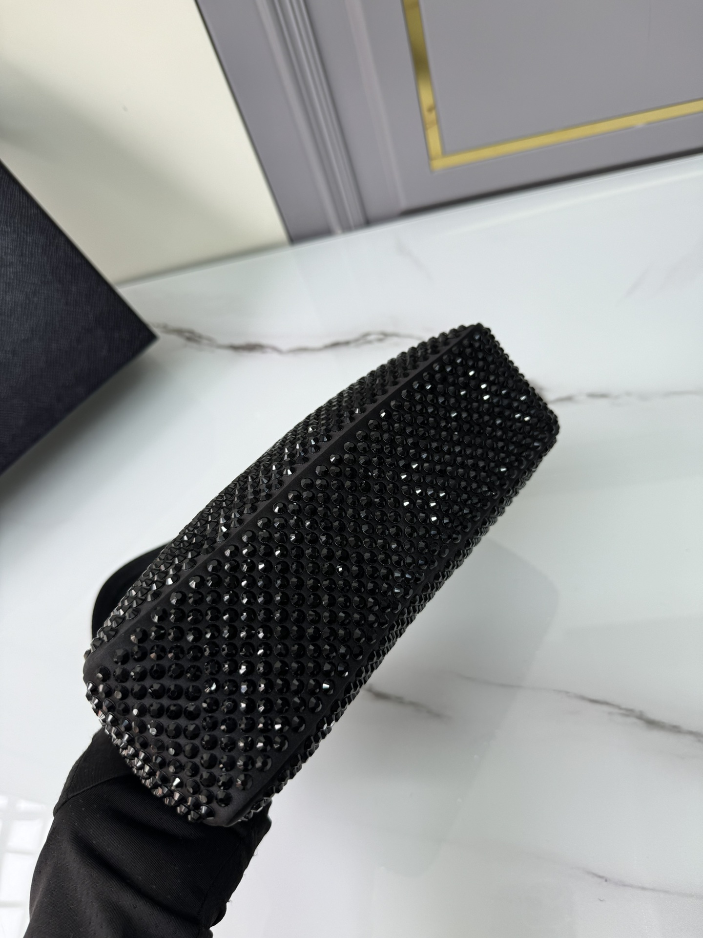 [TOP] PRADA Re-Edition 2000 Bag Crystal 23x13x5cm - Black