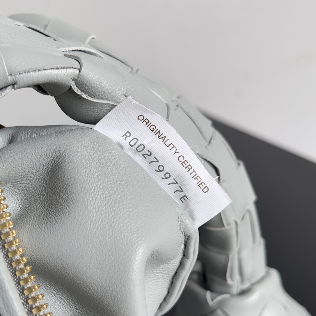 [TOP] Bottega Veneta BV Jodie Bag Lambskin Leather Braid 23 cm