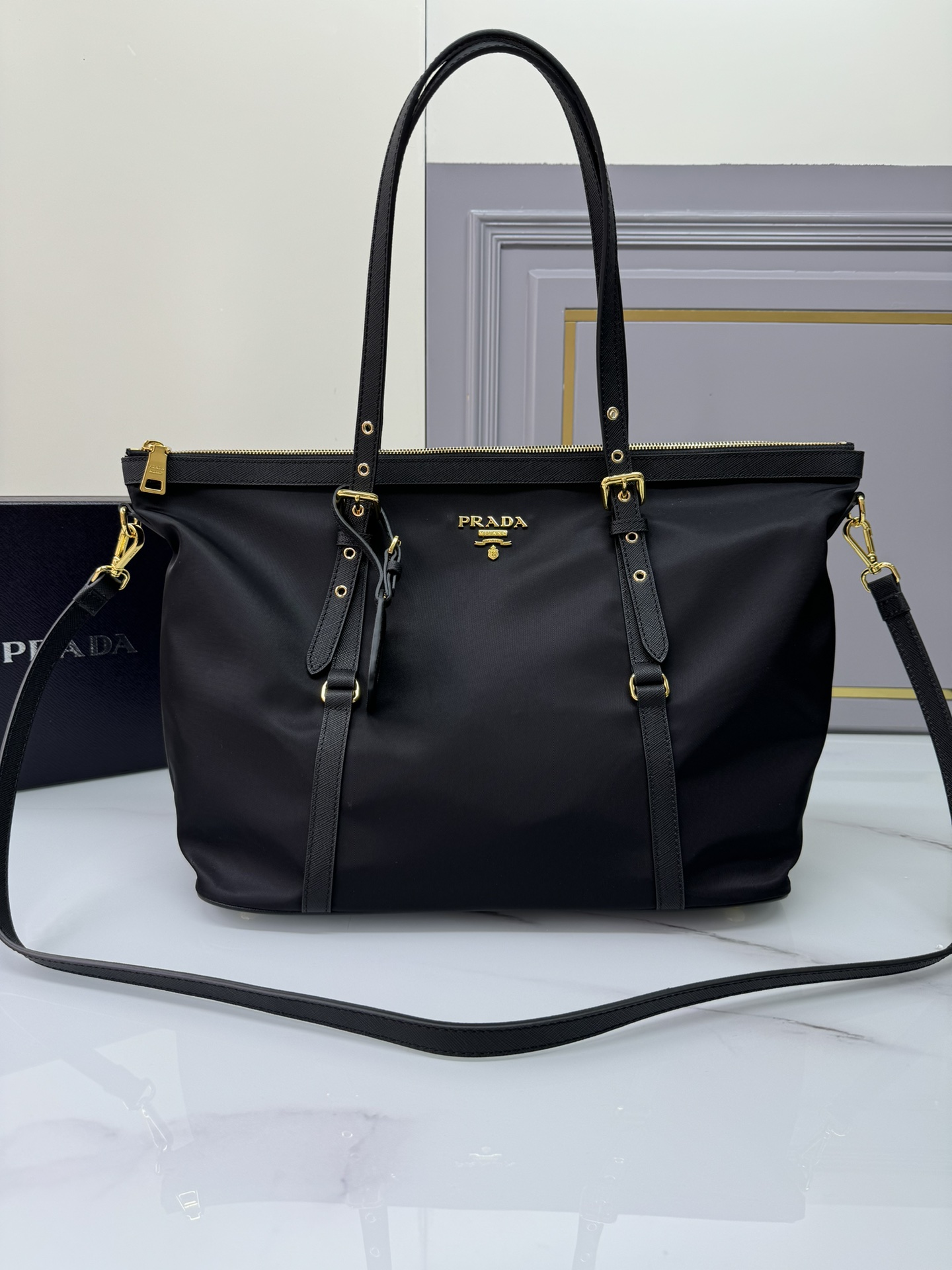 [TOP] PRADA Shopping Bag Waterproof Nylon & Cross-grain Cowhide 36x28x15cm - Black