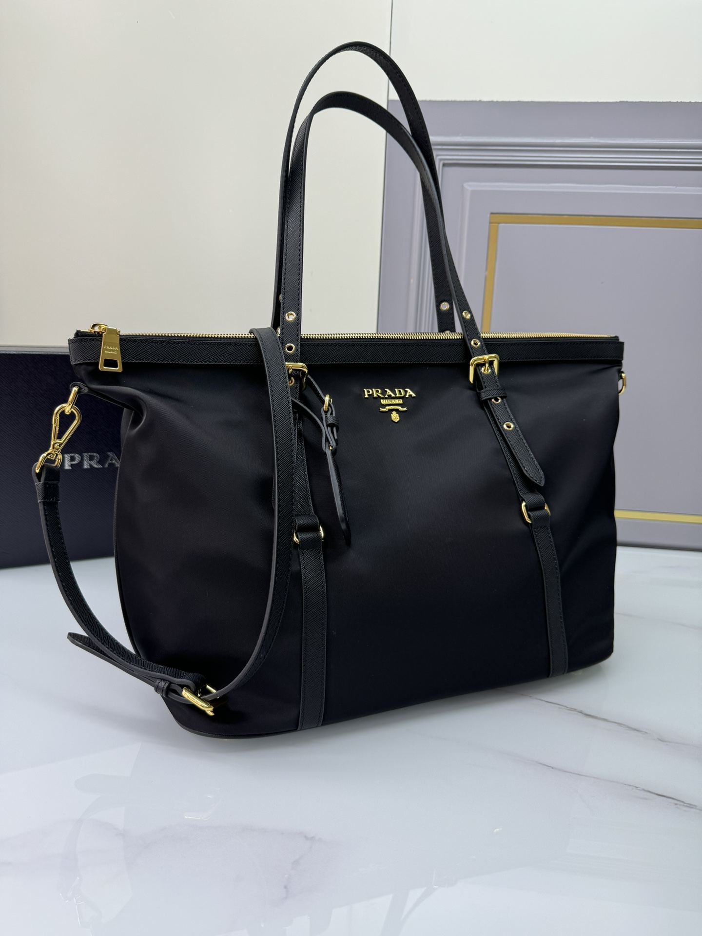 [TOP] PRADA Shopping Bag Waterproof Nylon & Cross-grain Cowhide 36x28x15cm - Black