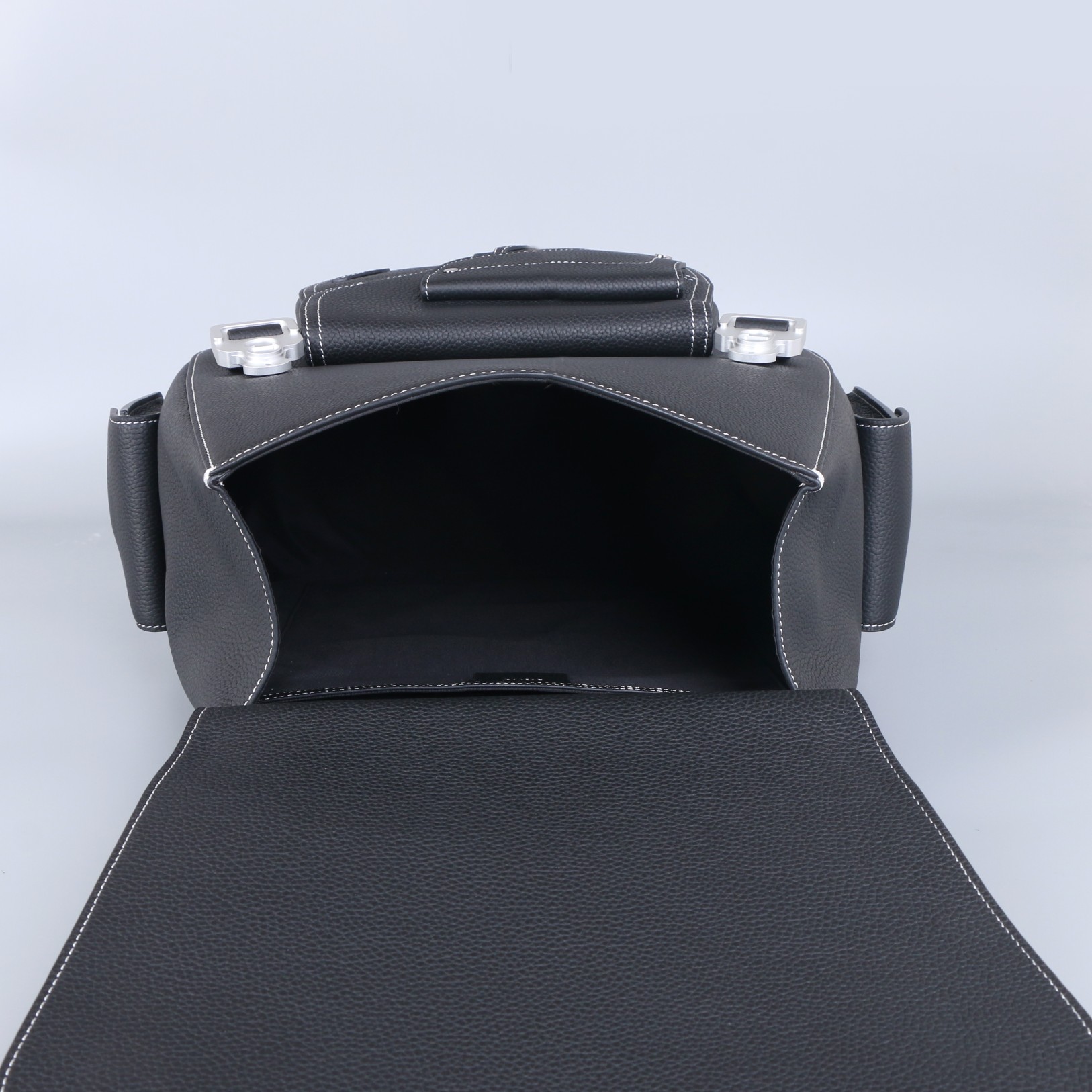 [TOP] Christian Dior Granular Texture Cowhide Backpack - 37×44×16cm - Black