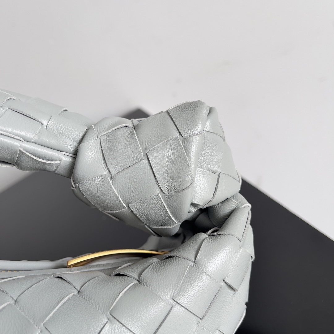 [TOP] Bottega Veneta BV Jodie Bag Lambskin Leather Braid 23 cm