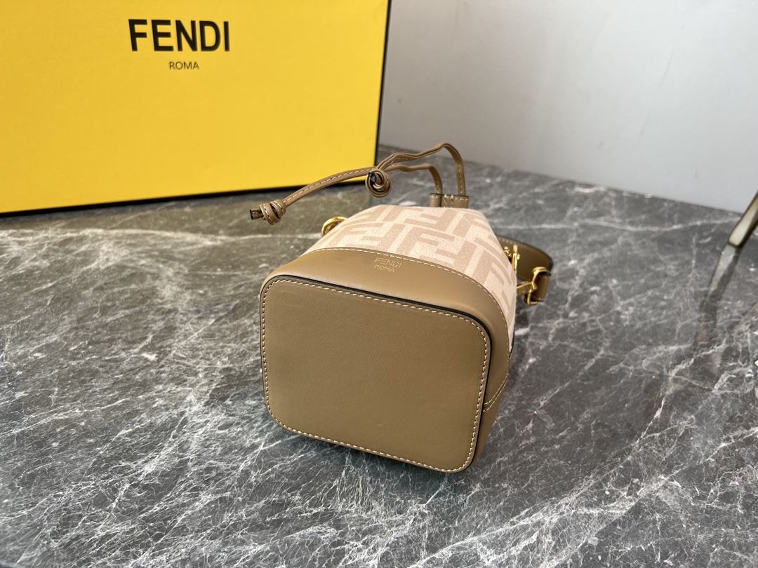 [TOP] FENDI Mon Tresor Calfskin Material Bag  - 18x12x10cm - Brown