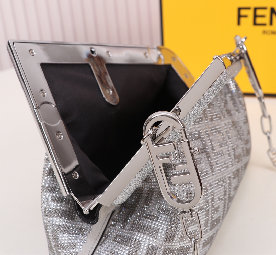[TOP] FENDI Double FF Diamond First Bags - 26x9.5x18cm