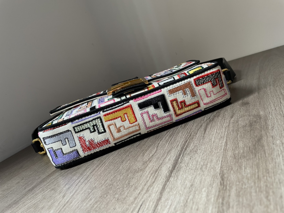 [TOP] FENDI Canvas Baguette Bag - 26x13x6cm