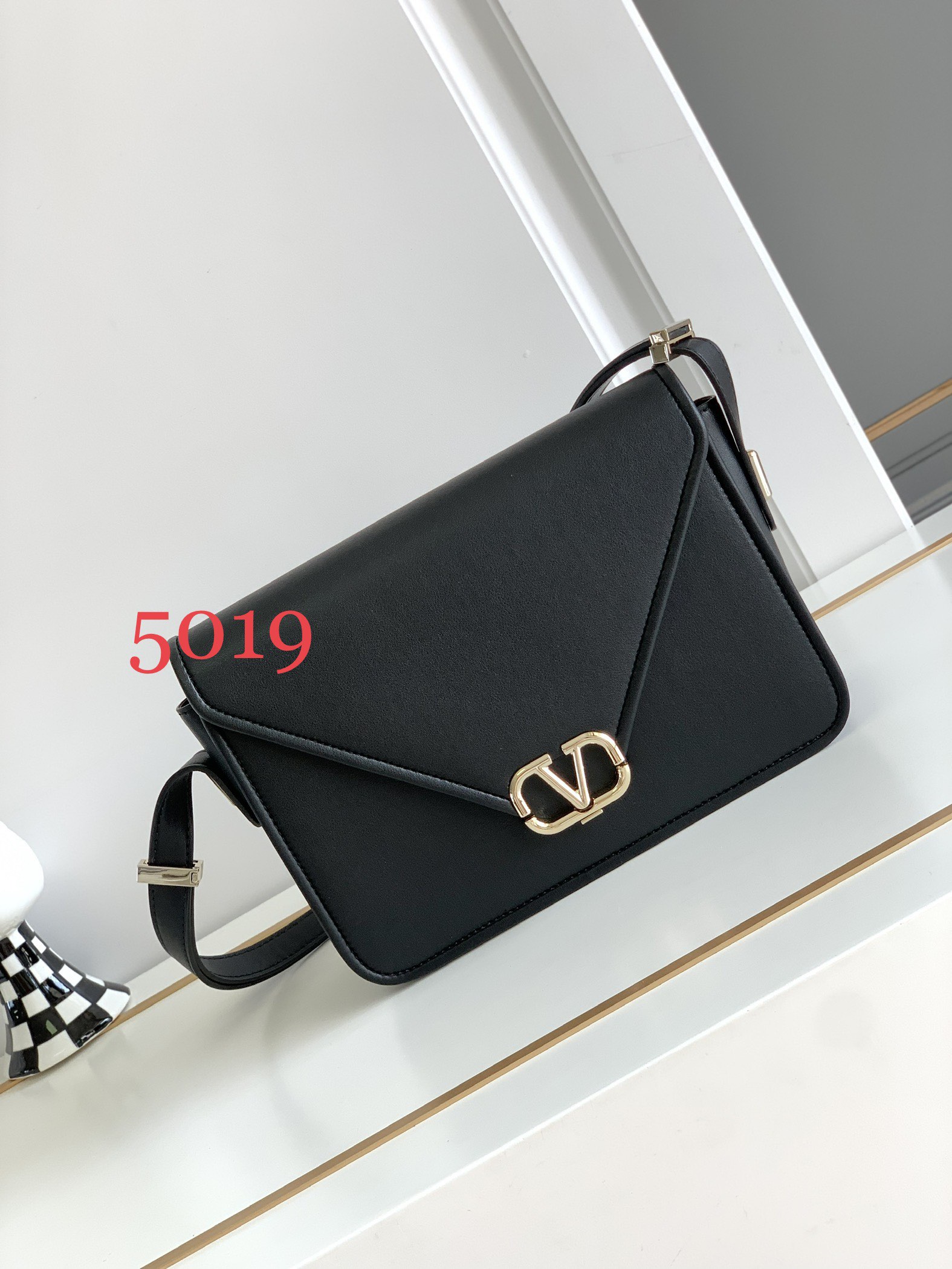 [TOP] VALENTINO Bag Leather 24x15x8cm - 9 Color