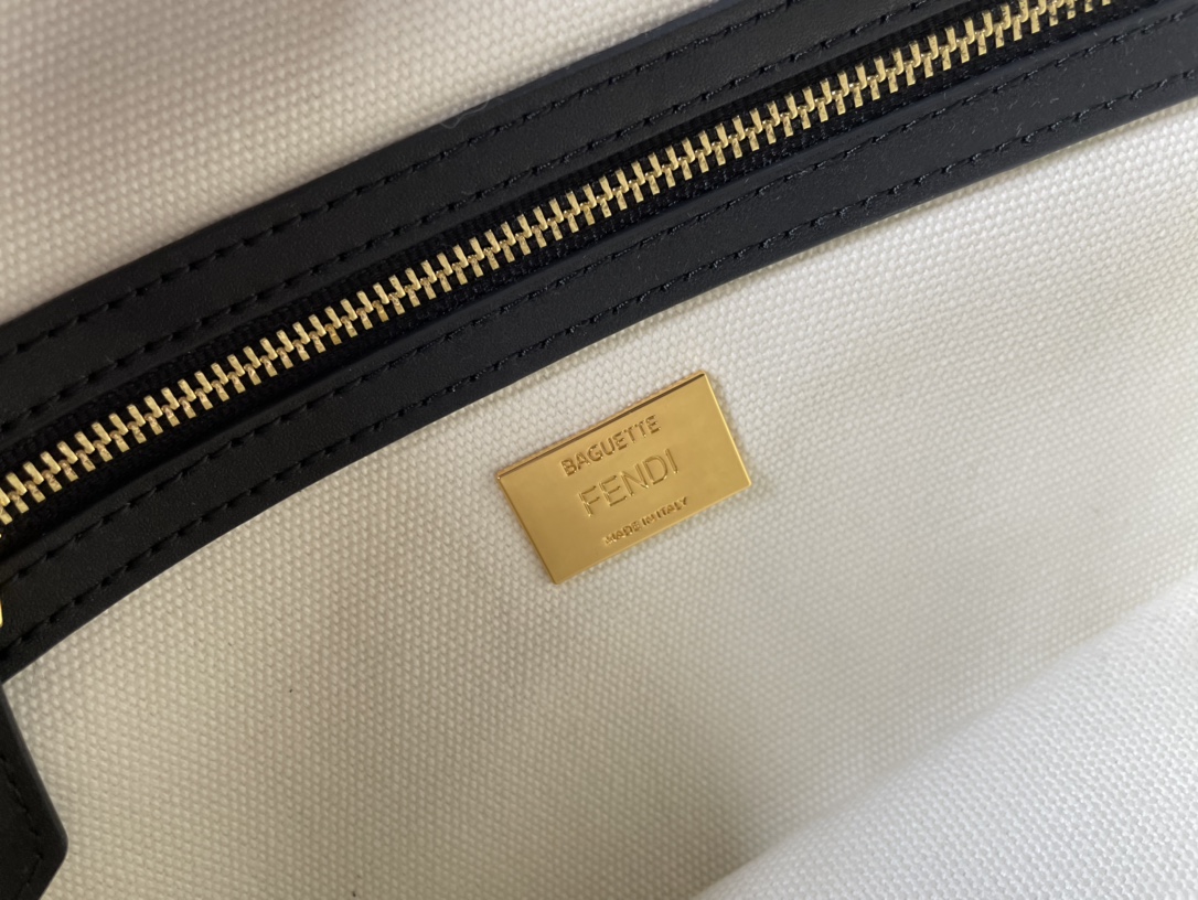 [TOP] FENDI Canvas Baguette Bag - 26x13x6cm