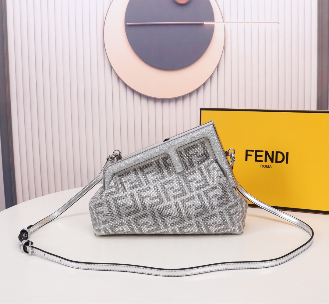 [TOP] FENDI Double FF Diamond First Bags - 26x9.5x18cm