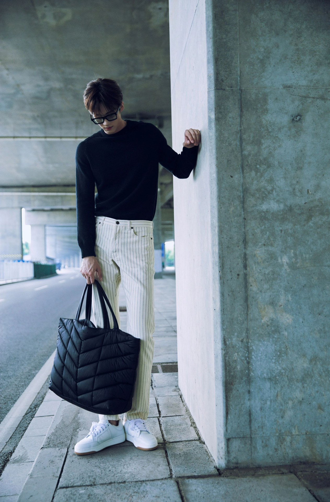 [TOP] Yves Saint Laurent YSL Men's Lambskin Tote Bag - Black - 57×36×17cm