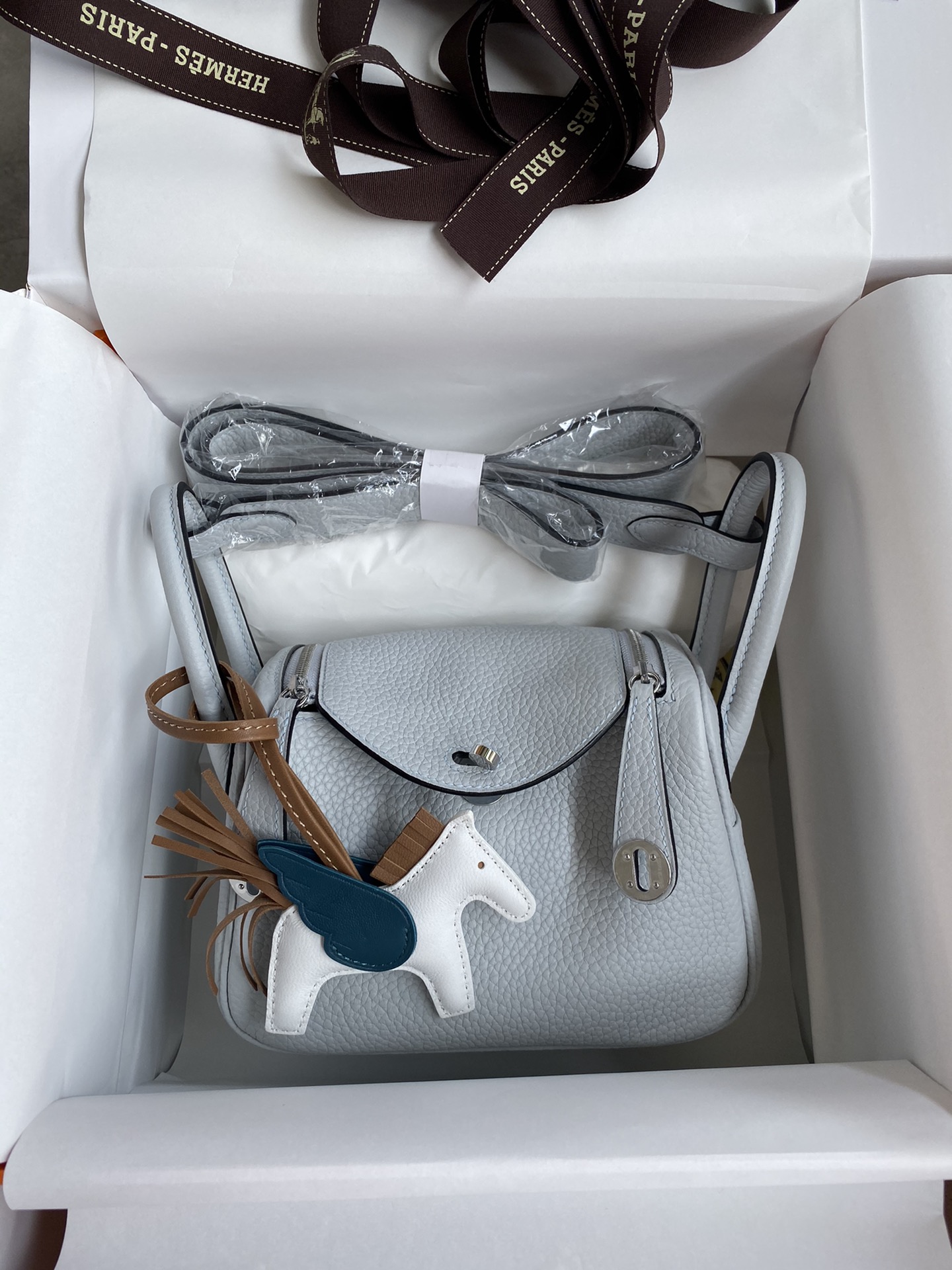 [TOP] HERMES Mini Lindy Taurillon Clemence Leather 19 CM - 21 Colors - GHW&SHW