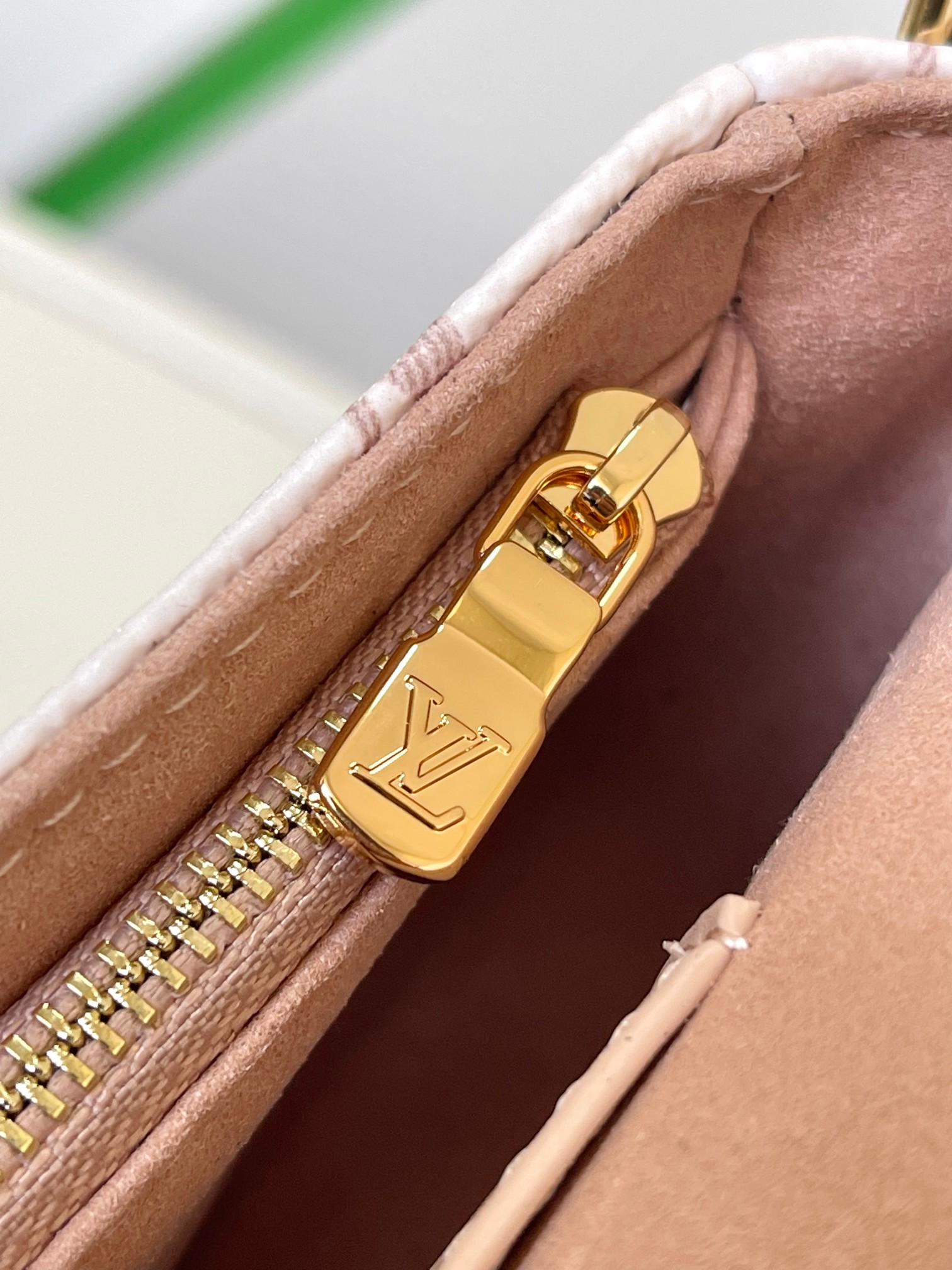 [TOP] Louis Vuitton LV Monogram Wallet On Chain Bag - 23.5x12x4.3cm