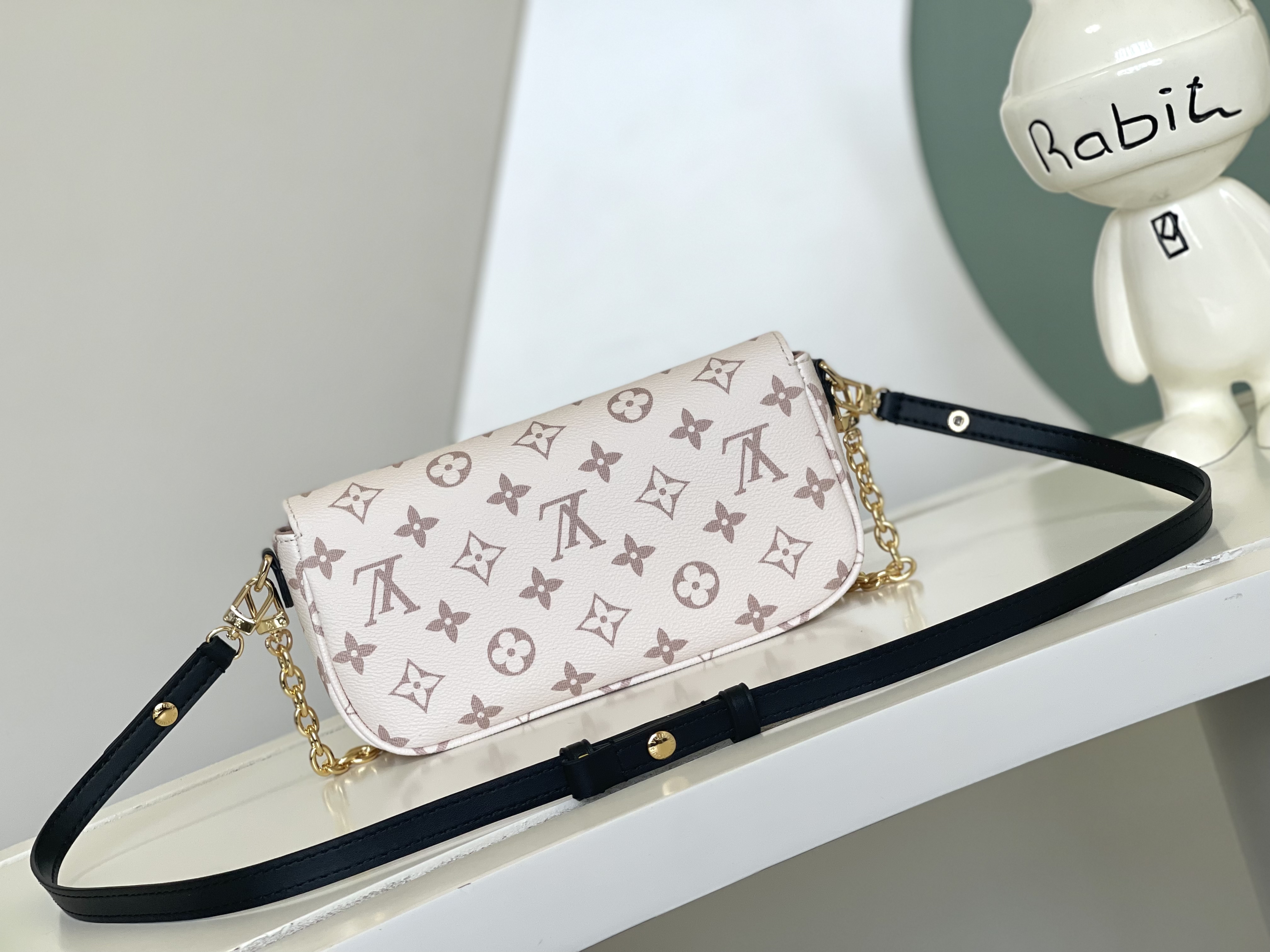 [TOP] Louis Vuitton LV Monogram Wallet On Chain Bag - 23.5x12x4.3cm