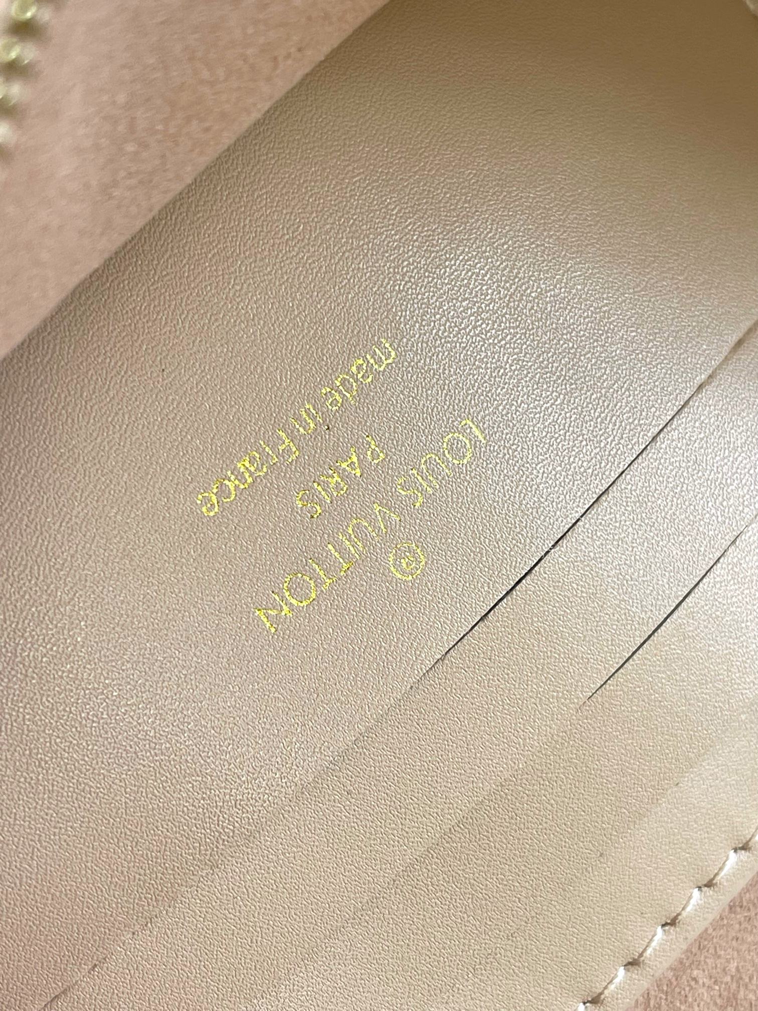 [TOP] Louis Vuitton LV Monogram Wallet On Chain Bag - 23.5x12x4.3cm