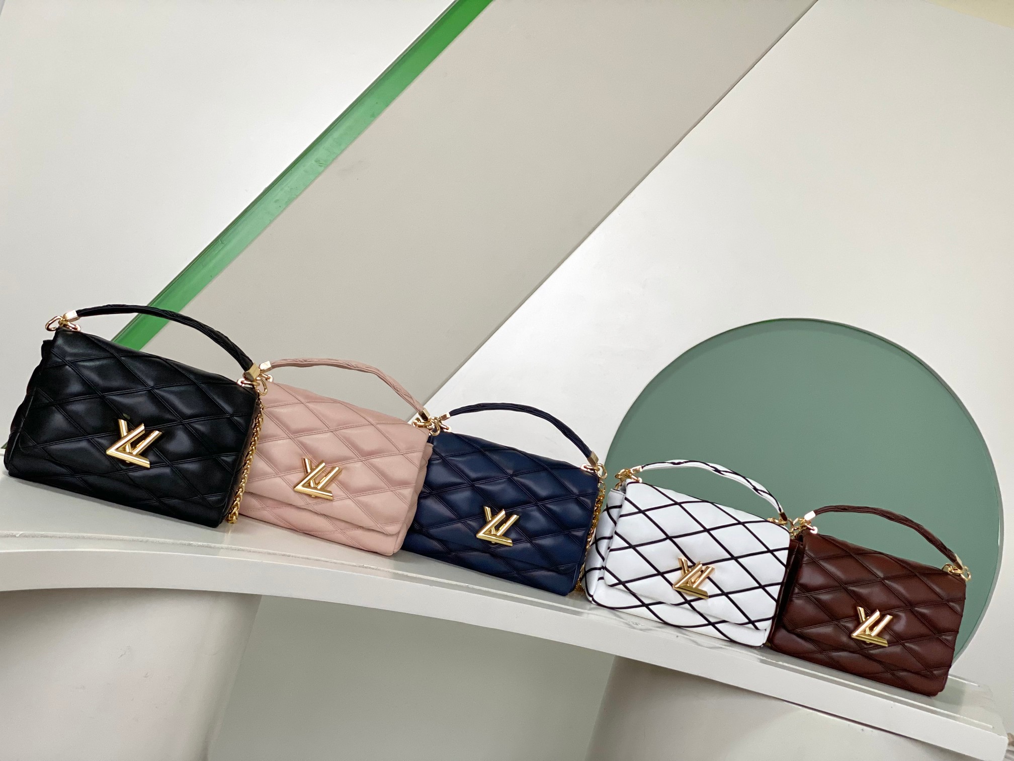 [TOP] Louis Vuitton LV Sheep Leather Twist MM Bag - 23x16x10CM - 6 Colors&GHW