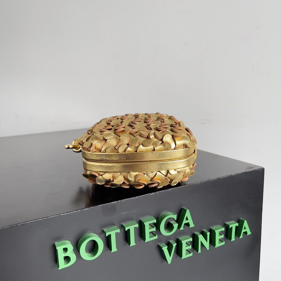 [TOP] Bottega Veneta BV BV Knot Weave Evening Bag 20.5 CM