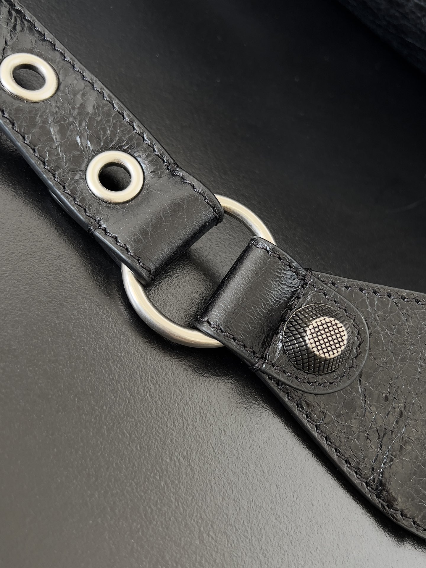 [TOP] BALENCIAGA Rivet Schoolbag Sheepskin Material  45.9 CM - Black