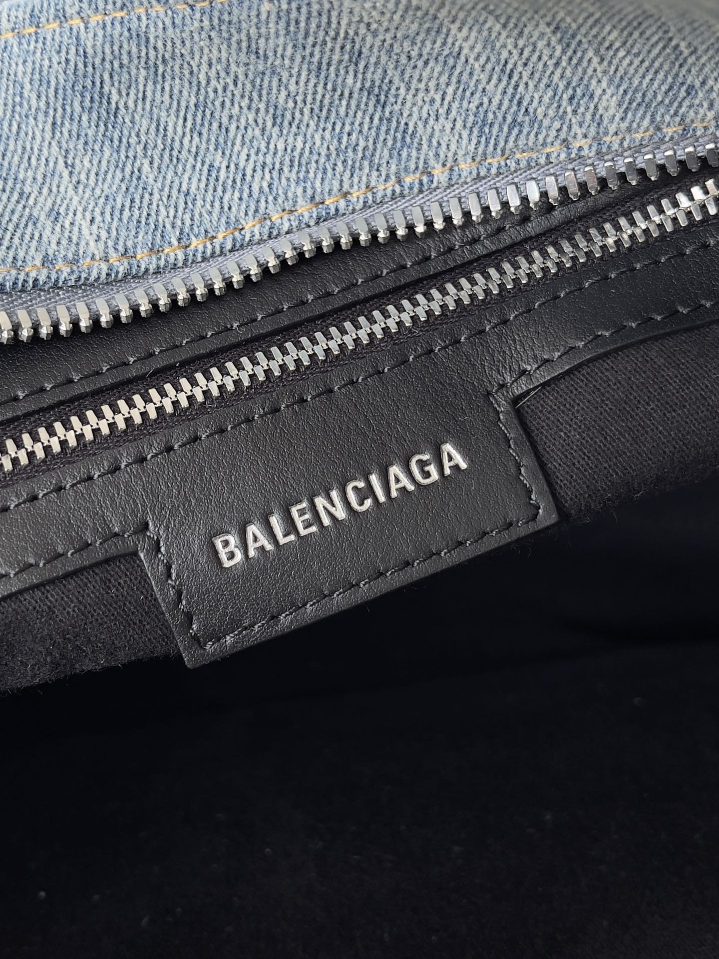 [TOP] BALENCIAGA Le Cagole Bag Motorcycle Bag Denim  39 CM - Denim