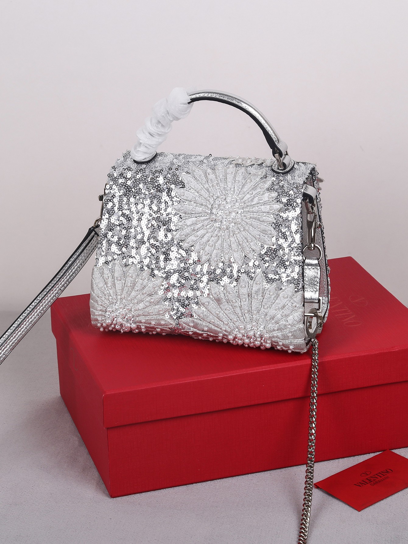 [TOP] VALENTINO Garavani VSLING Bag with Embroidery & Crystal Embellishment Mini 19x13x9cm - Silver