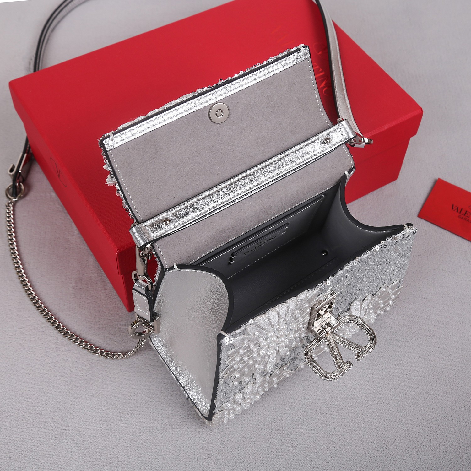 [TOP] VALENTINO Garavani VSLING Bag with Embroidery & Crystal Embellishment Mini 19x13x9cm - Silver