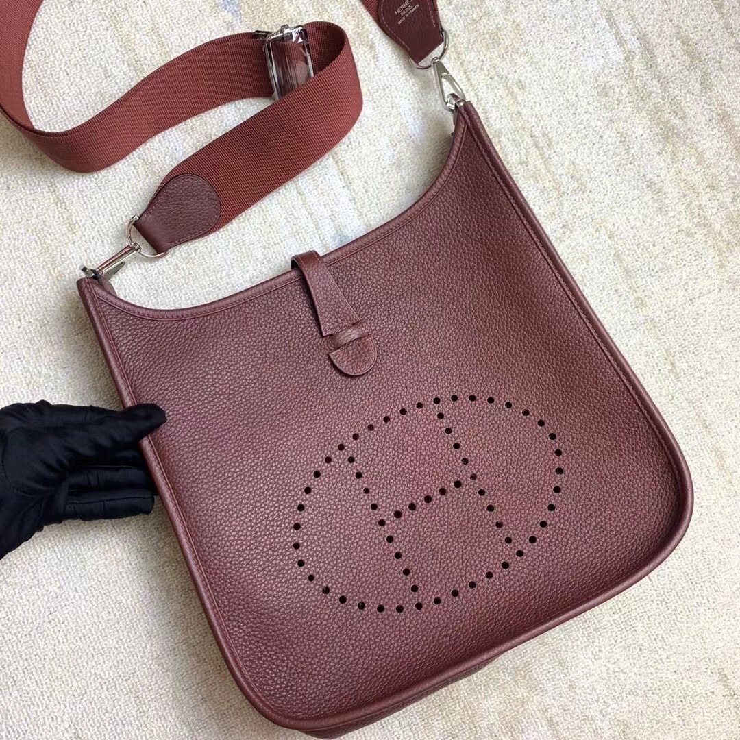 [TOP] HERMES Clemence Tc Leather Evelyne Bags 28cm - 10 Colors