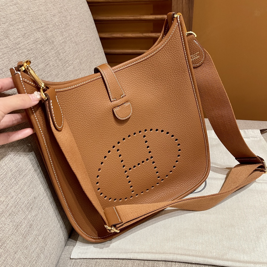 [TOP] HERMES Clemence Tc Leather Evelyne Bags 28cm - 10 Colors