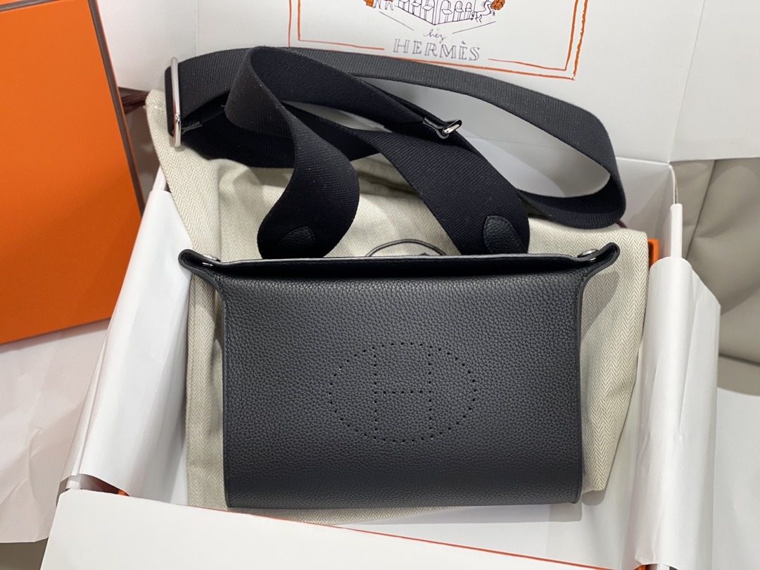 [TOP] HERMES Videpoches Dinner plate packs 27CM - Two Colors - SHW