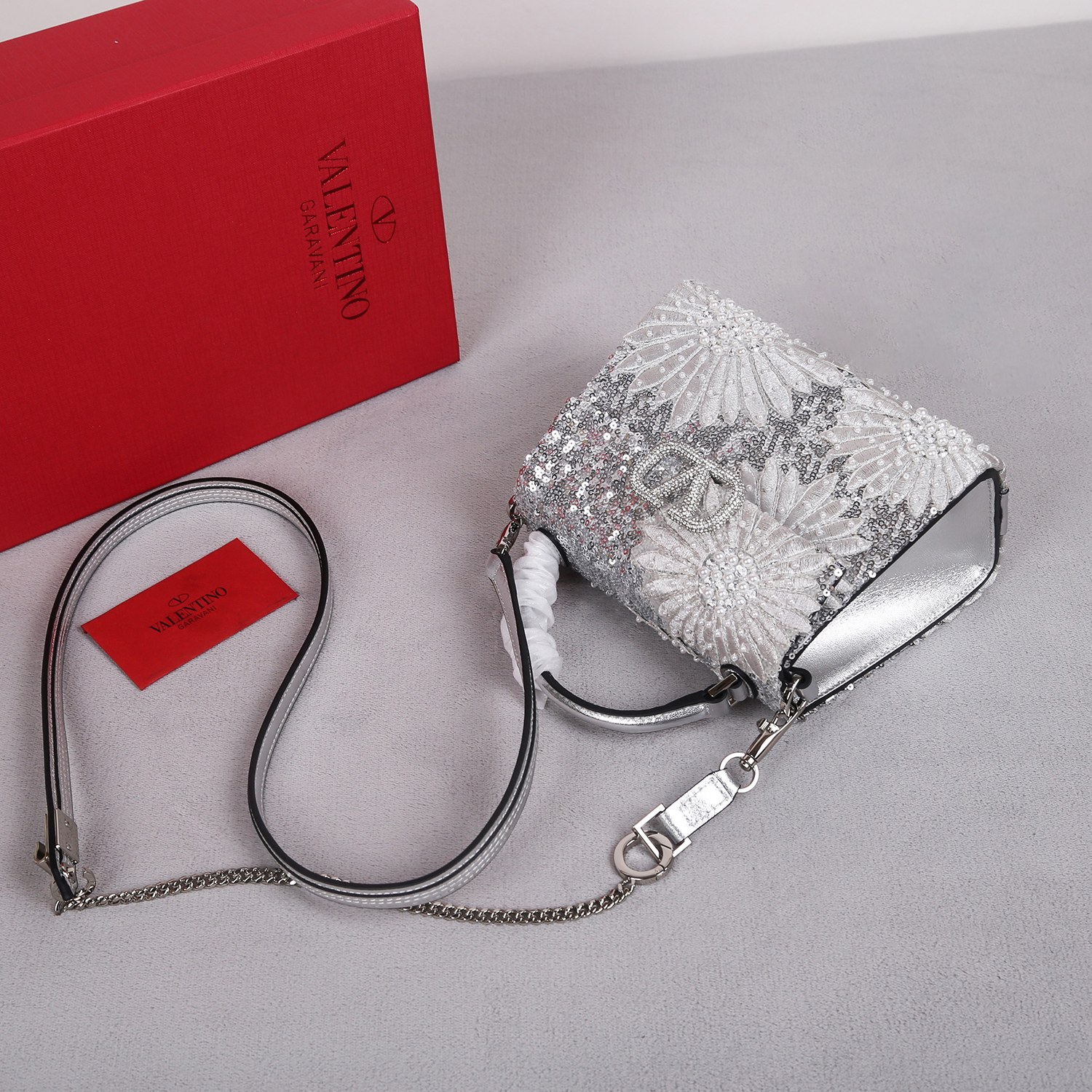 [TOP] VALENTINO Garavani VSLING Bag with Embroidery & Crystal Embellishment Mini 19x13x9cm - Silver