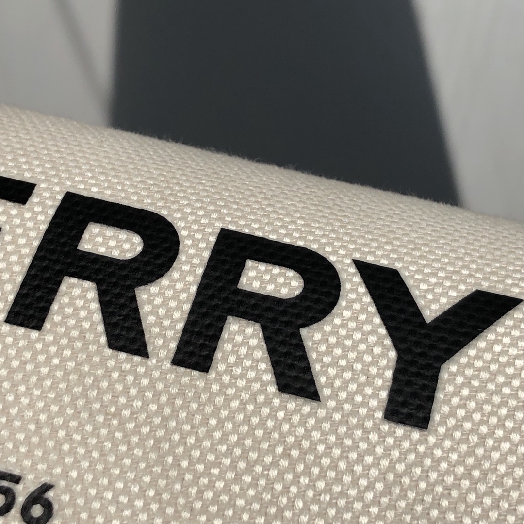 [TOP] BURBERRY Note Bag Canvas & Cowhide with Letters Logo 25 x 8.5 x 18cm - White