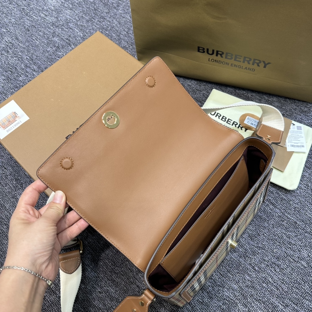 [TOP] BURBERRY Note Bag Classic Plaid 25 x 8.5 x 18cm - Beige