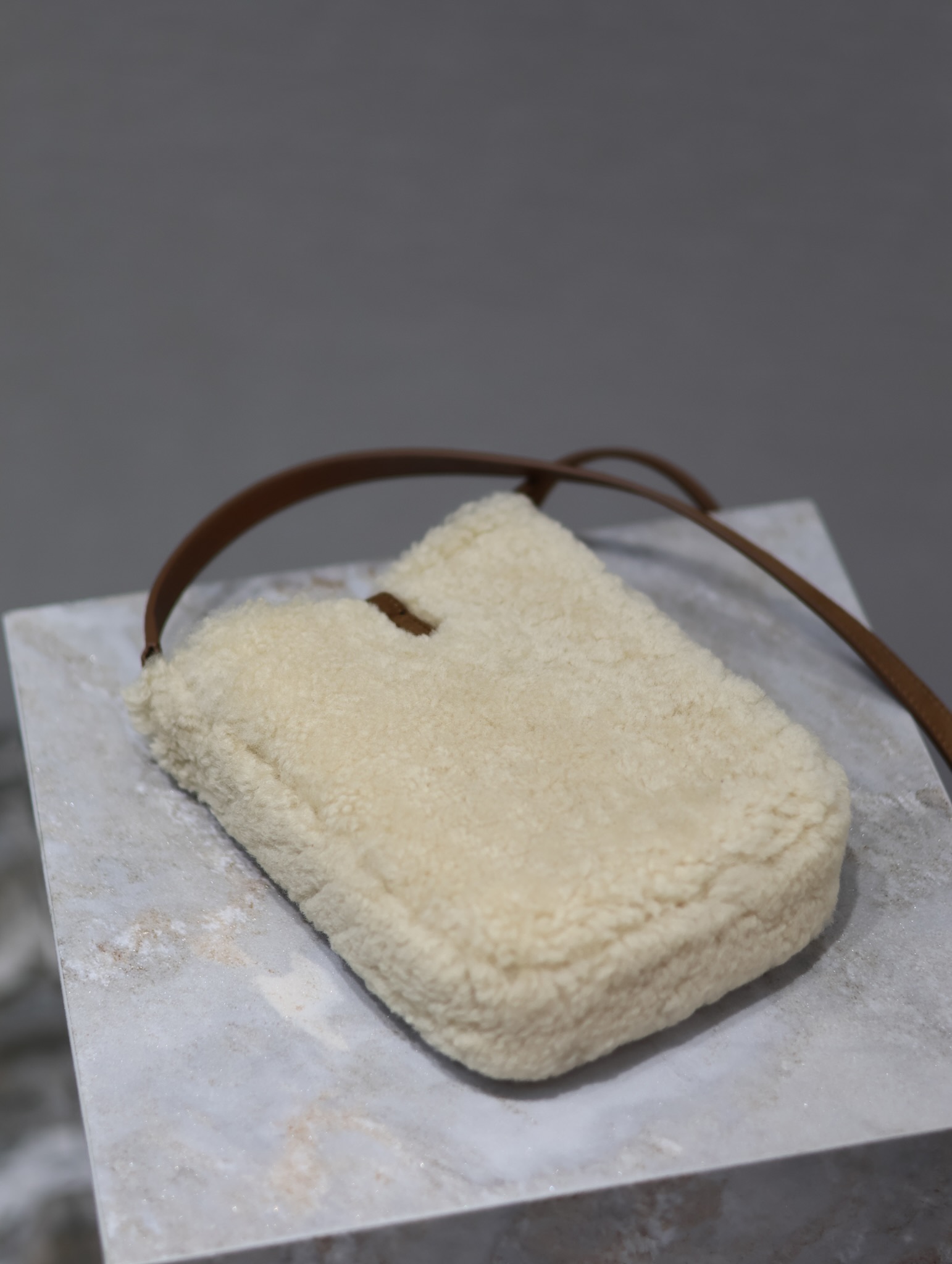 [TOP] Yves Saint Laurent YSL Lamb's Wool Mini Le 5A7 Bag 18×13.5×3.5cm - Beige&GHW