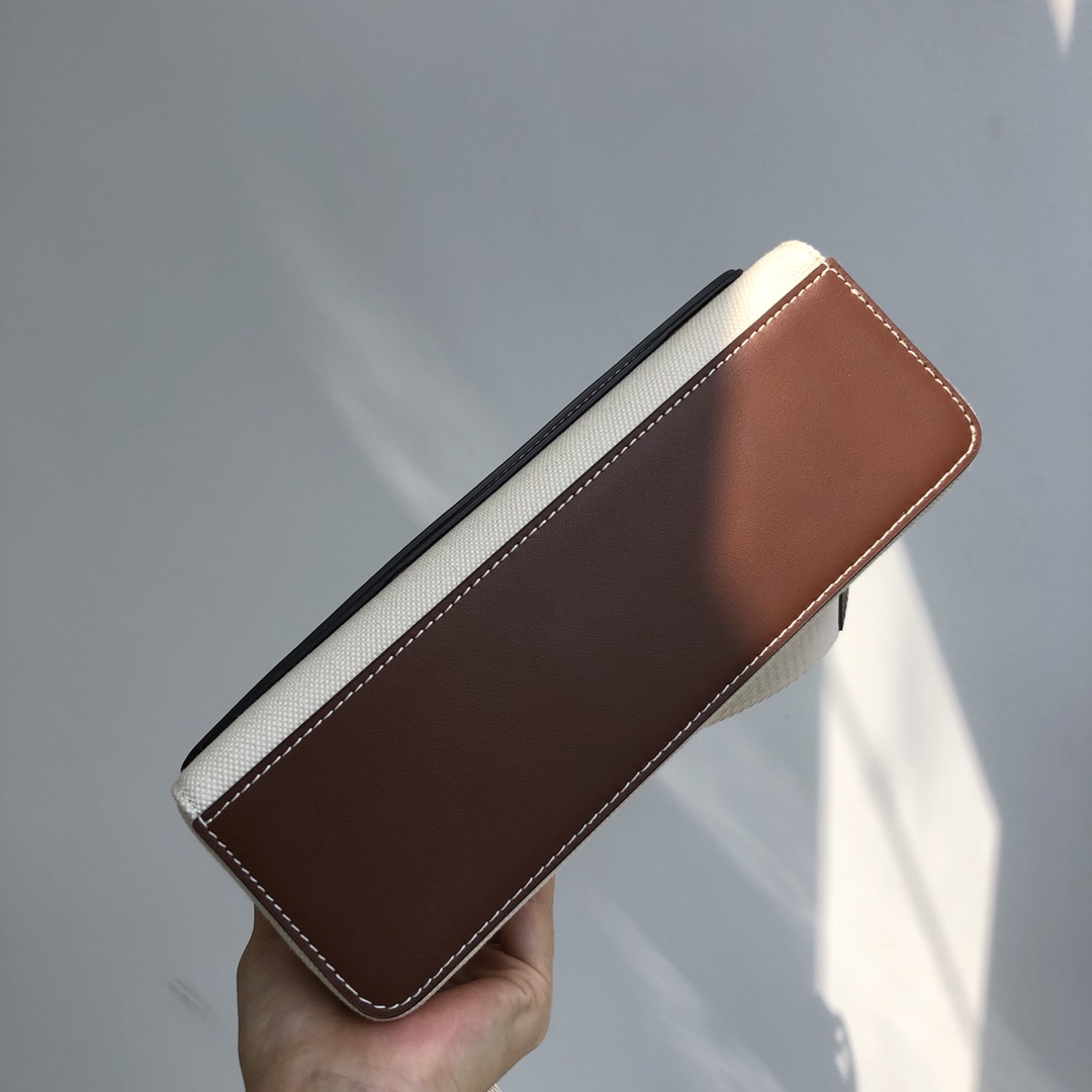 [TOP] BURBERRY Note Bag Canvas & Cowhide with Letters Logo 25 x 8.5 x 18cm - White