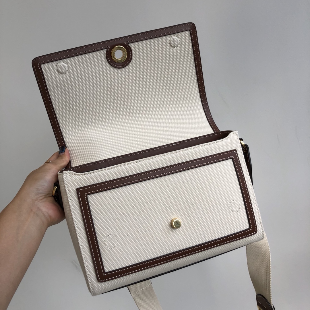 [TOP] BURBERRY Note Bag Canvas & Cowhide with Letters Logo 25 x 8.5 x 18cm - White