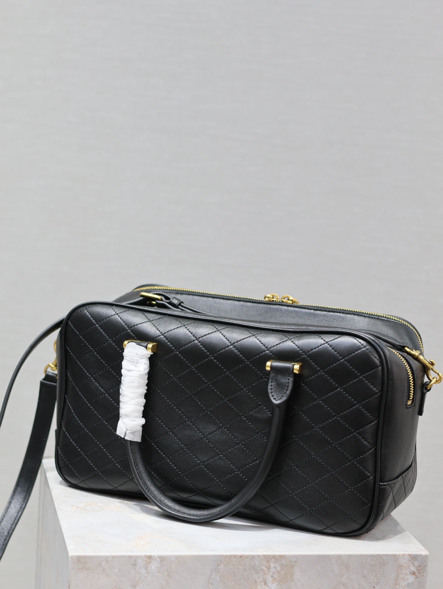[TOP] Yves Saint Laurent YSL New Liya Retro Luggage Bag 31x16x13cm - Black&GHW