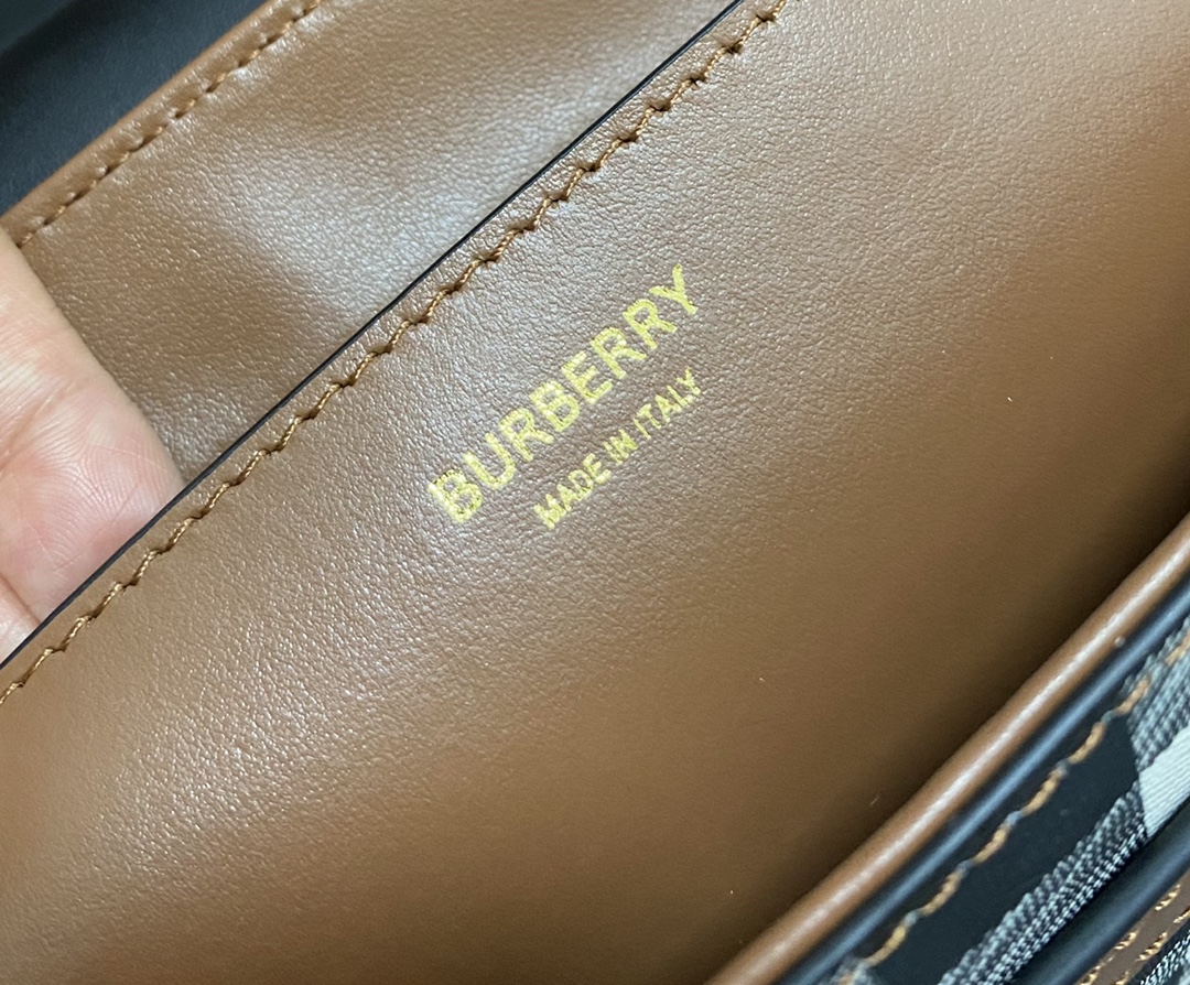 [TOP] BURBERRY Note Bag Classic Plaid 25 x 8.5 x 18cm - Brown