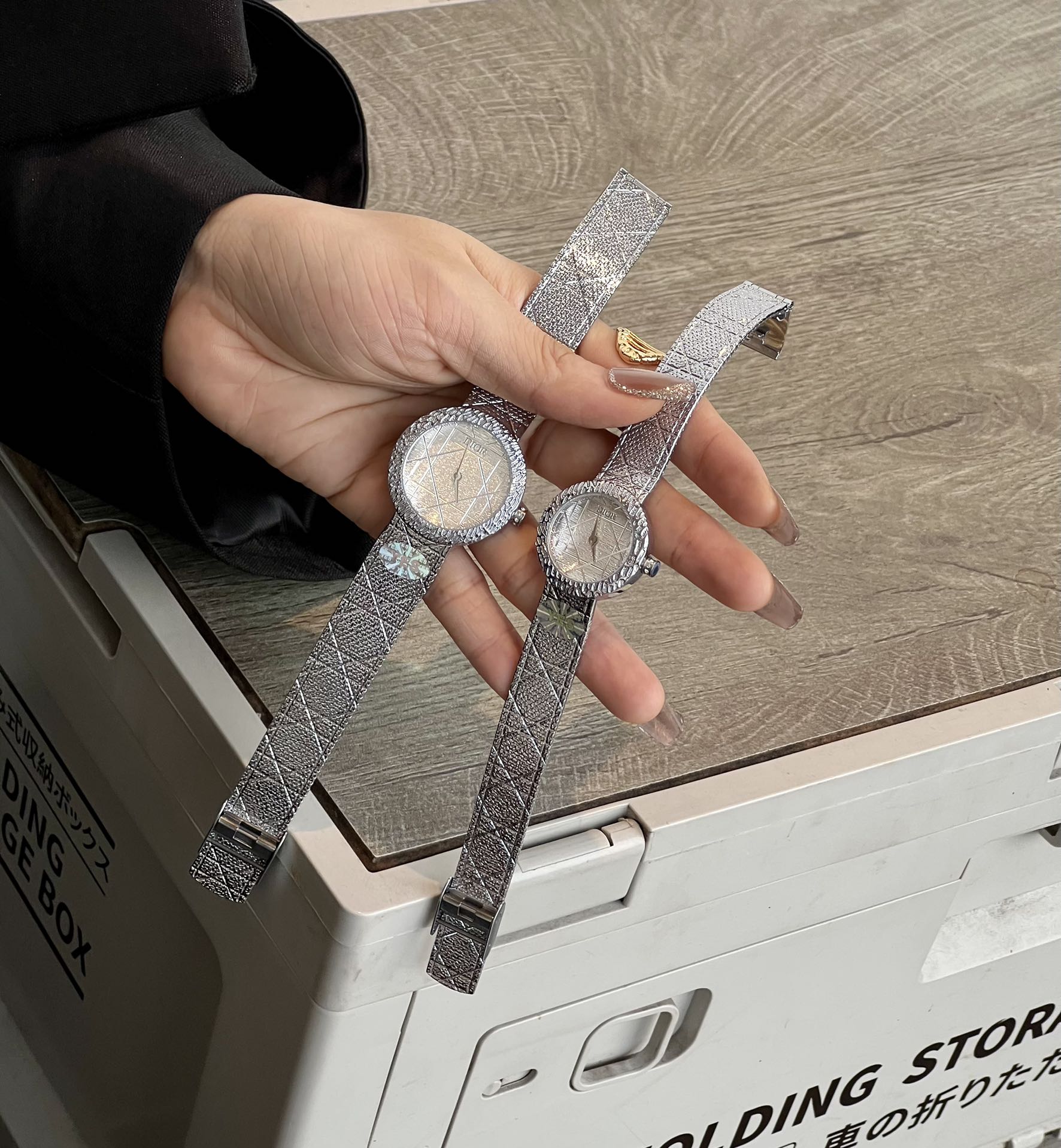 [TOP] Christian Dior LA D MY DIOR Series Watch - Gold And White