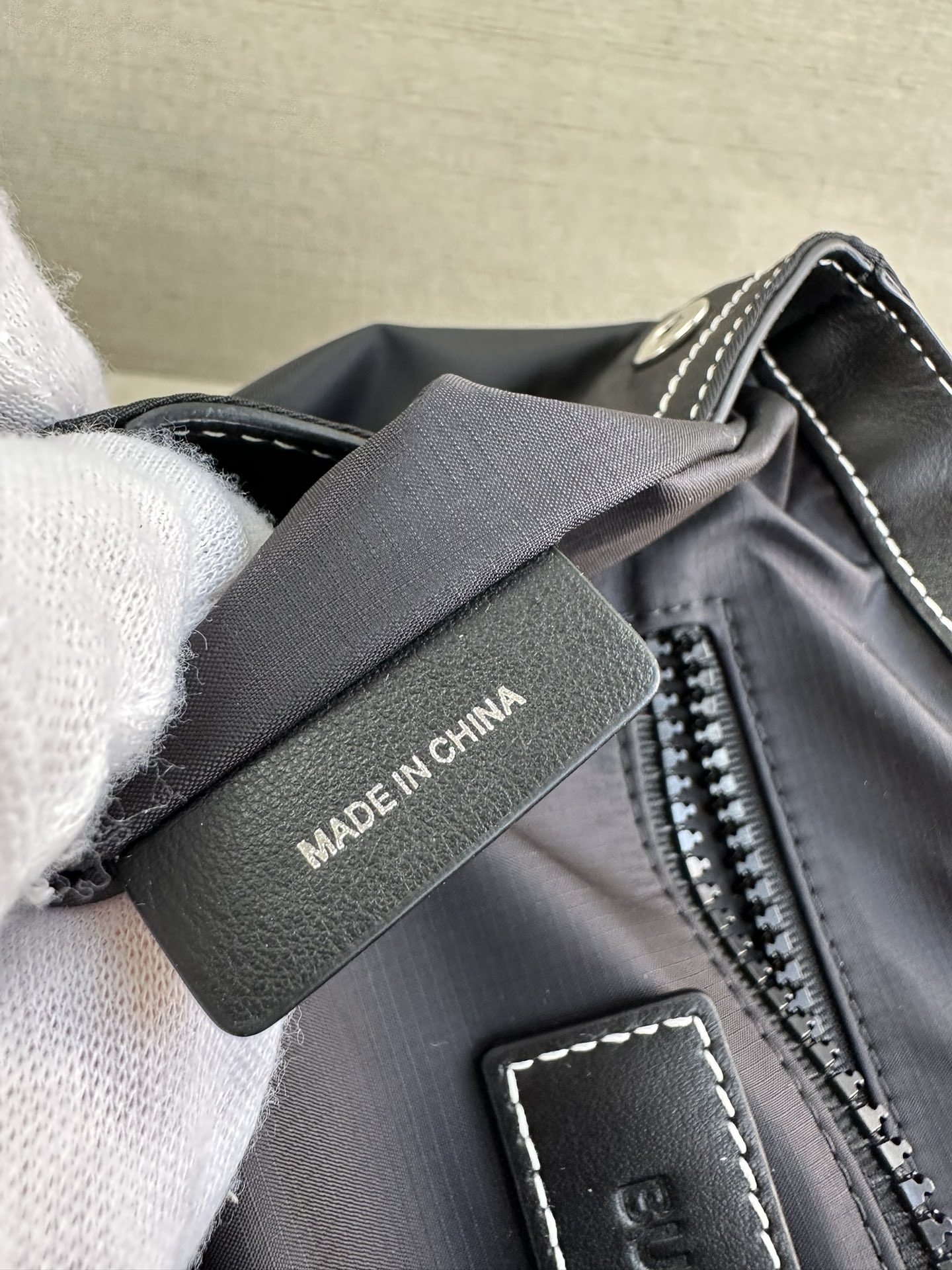 [TOP] BURBERRY Backpack Checkered and Cowhide 24x31x10cm - Black