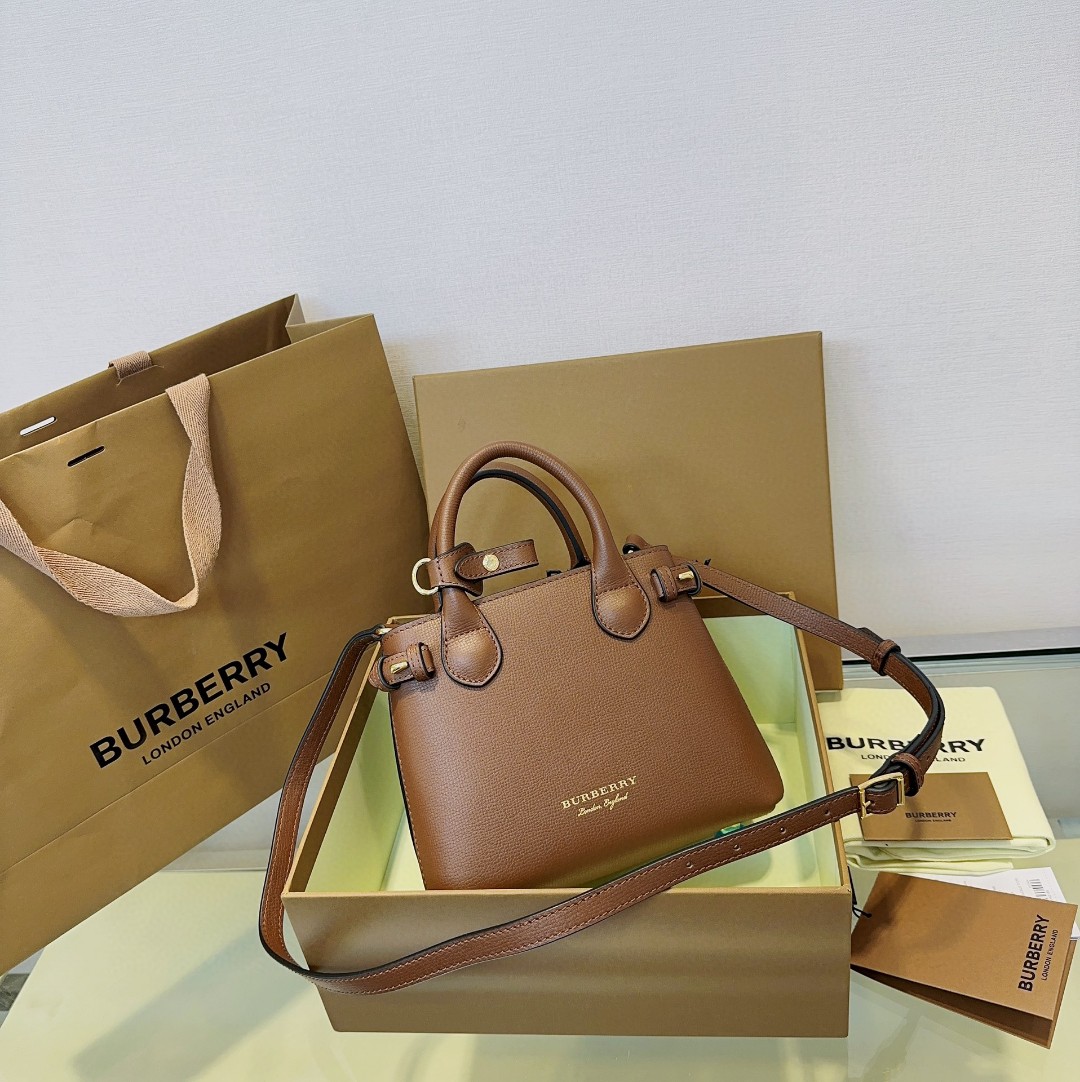 [TOP] BURBERRY The Banner Bag 22 x 12 x 17cm - 5 Color