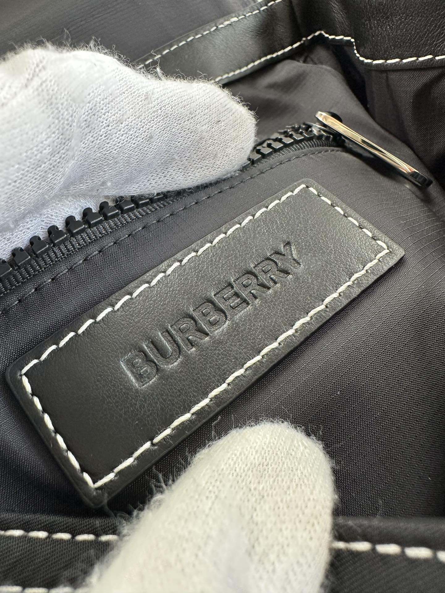[TOP] BURBERRY Backpack Checkered and Cowhide 24x31x10cm - Black