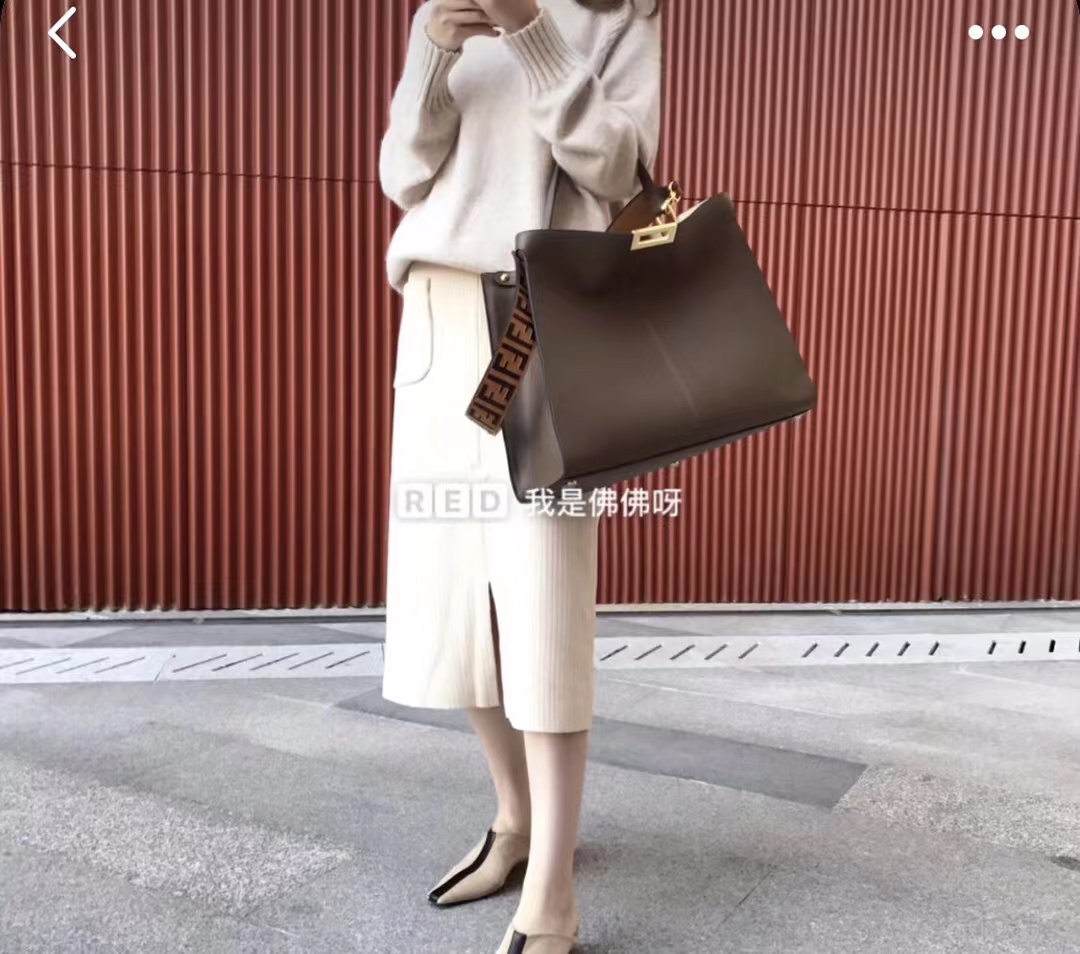 [TOP] FENDI Medium Peekaboo X-Lite Handbag - 42 CM - Dark Grey