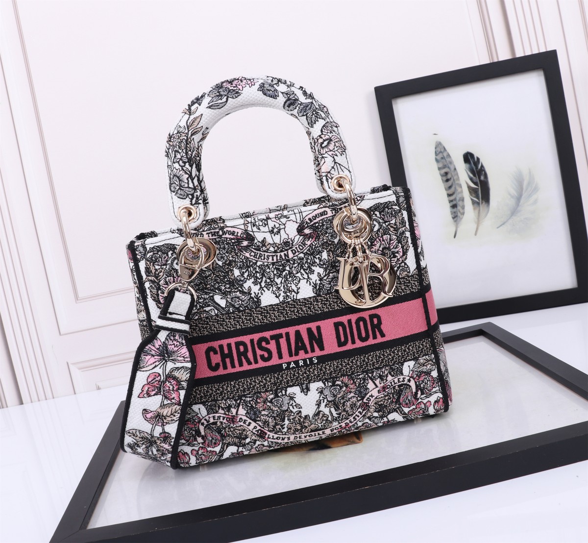 [TOP] Christian Dior Butterfly Around The World Lady Christian Dior Bags - 24x20x11cm