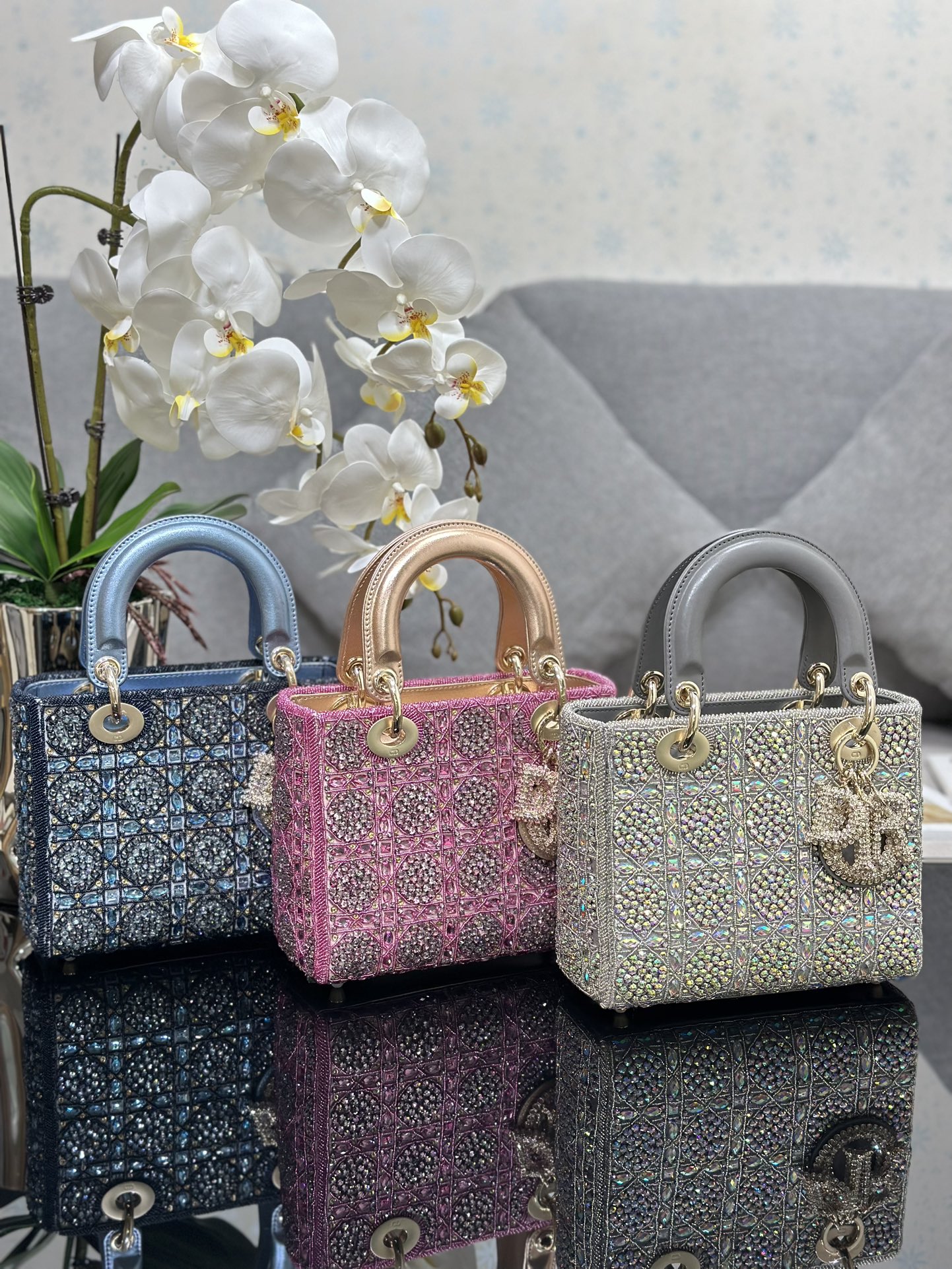 [TOP] Christian Dior Four Grid Embroidered Rhinestones Lady Christian Dior Bags - 20x16.5x8cm - 3 Colors