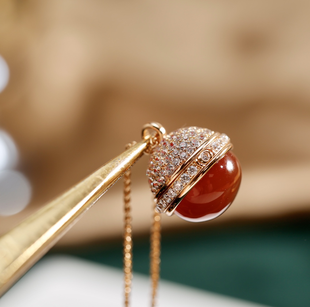 [TOP] PIAGET Possession Necklace - Rose Gold