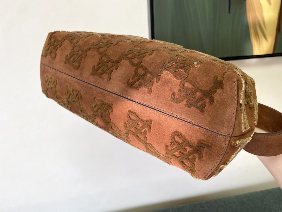 [TOP] FENDI Brown Nappa Leather Material First Bag - Two Sizes