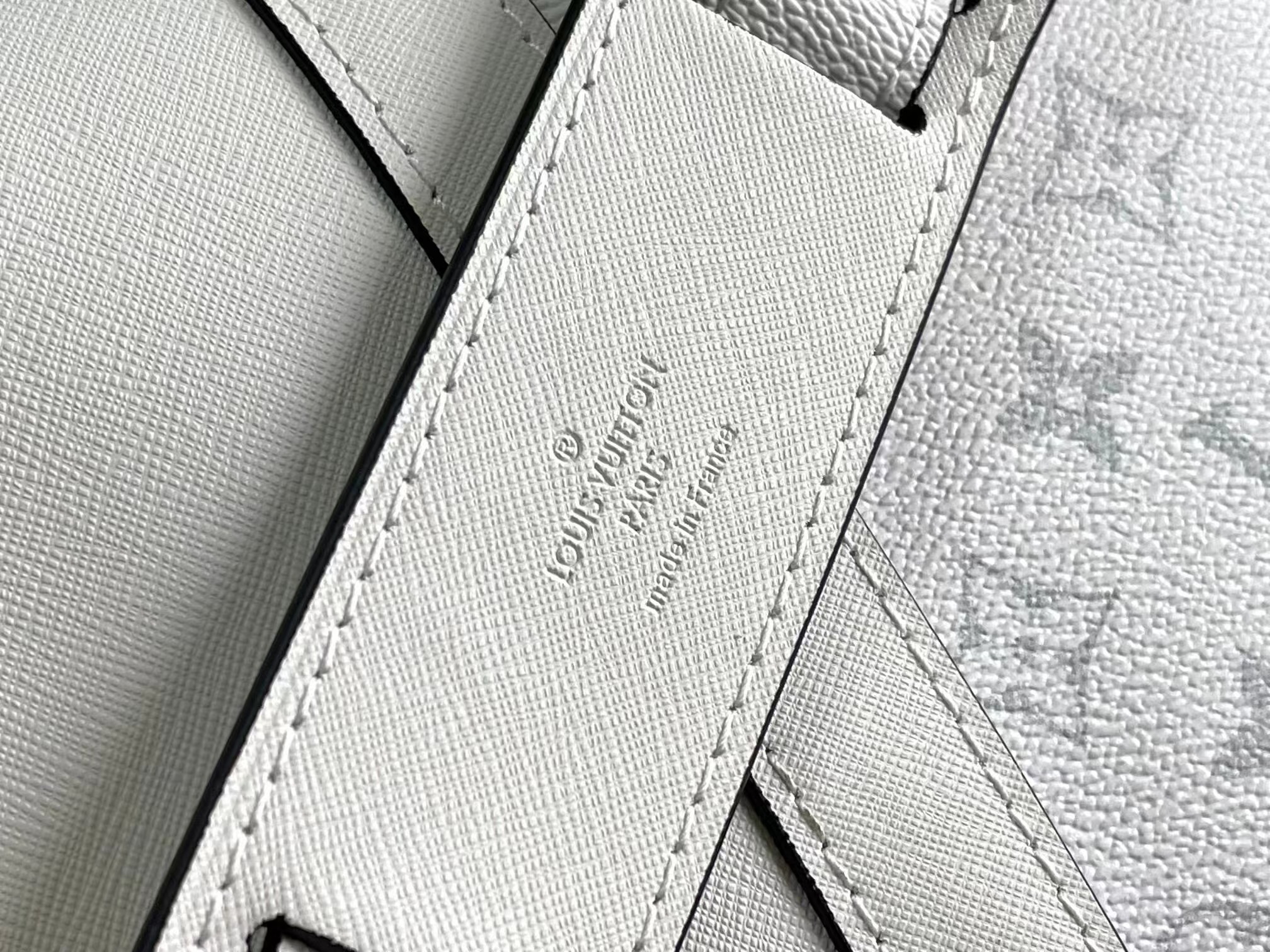 [TOP] Louis Vuitton LV Loui$ Vu!tt Keepall Full Leather Handbag 50 CM