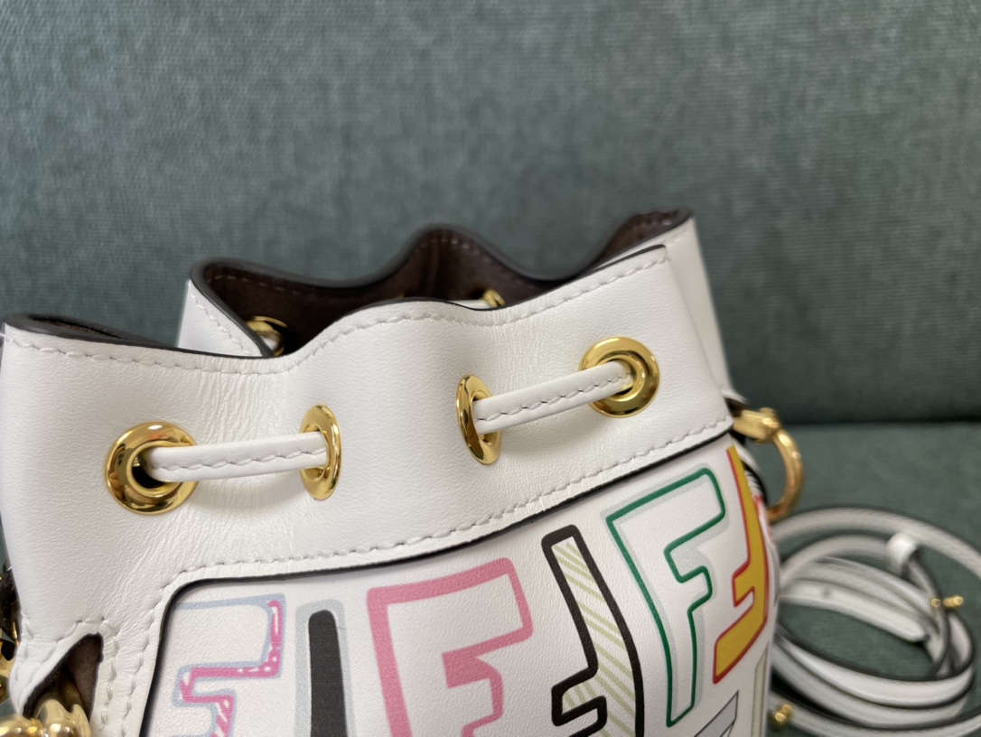 [TOP] FENDI Mon Tresor Calfskin Material Bag  - 18x12x10cm - White