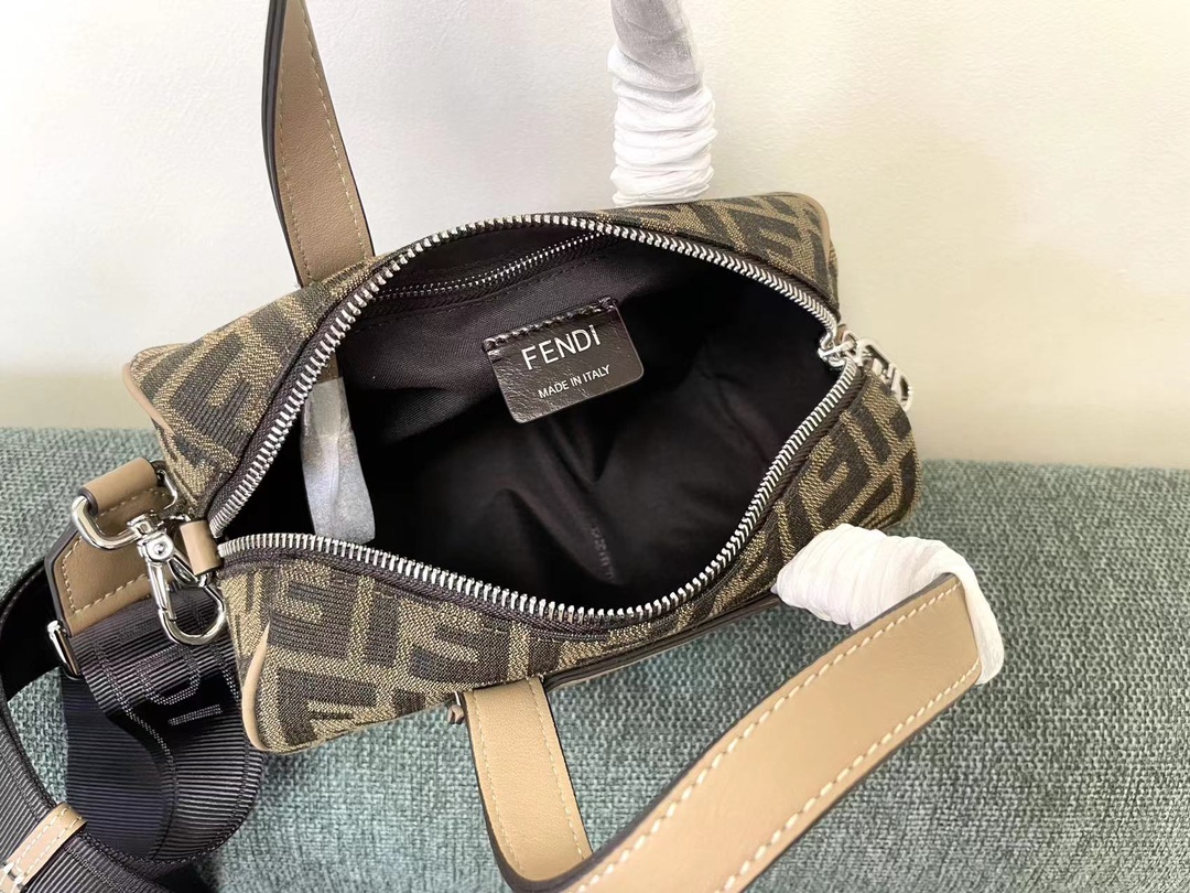 [TOP] FENDI Mini Bowling Handbag 21.5x13x13cm - Beige