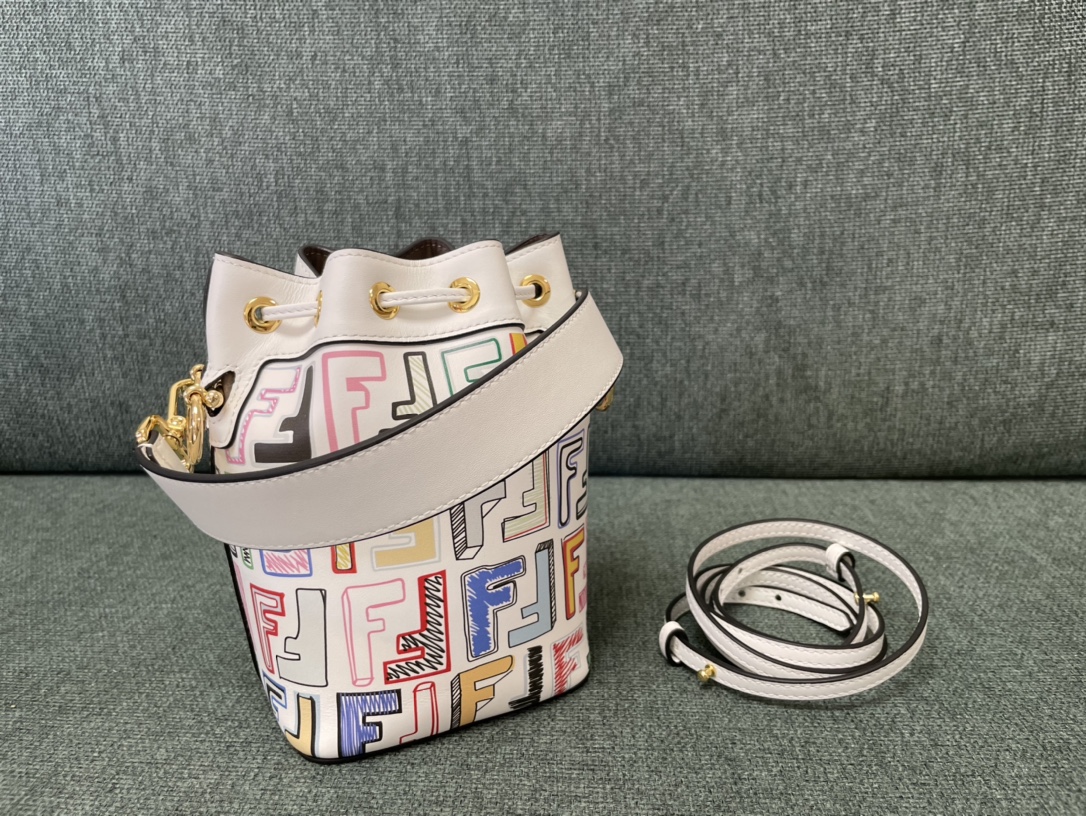 [TOP] FENDI Mon Tresor Calfskin Material Bag  - 18x12x10cm - White