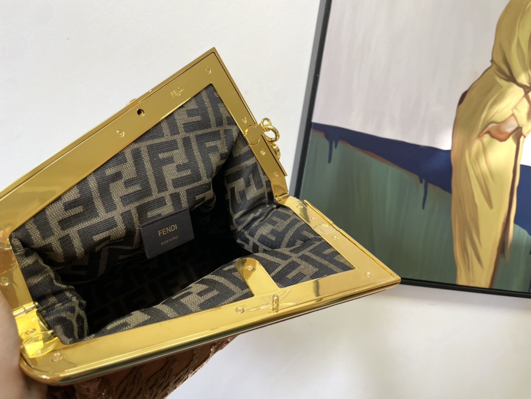 [TOP] FENDI Brown Nappa Leather Material First Bag - Two Sizes
