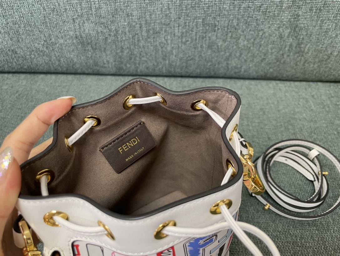 [TOP] FENDI Mon Tresor Calfskin Material Bag  - 18x12x10cm - White
